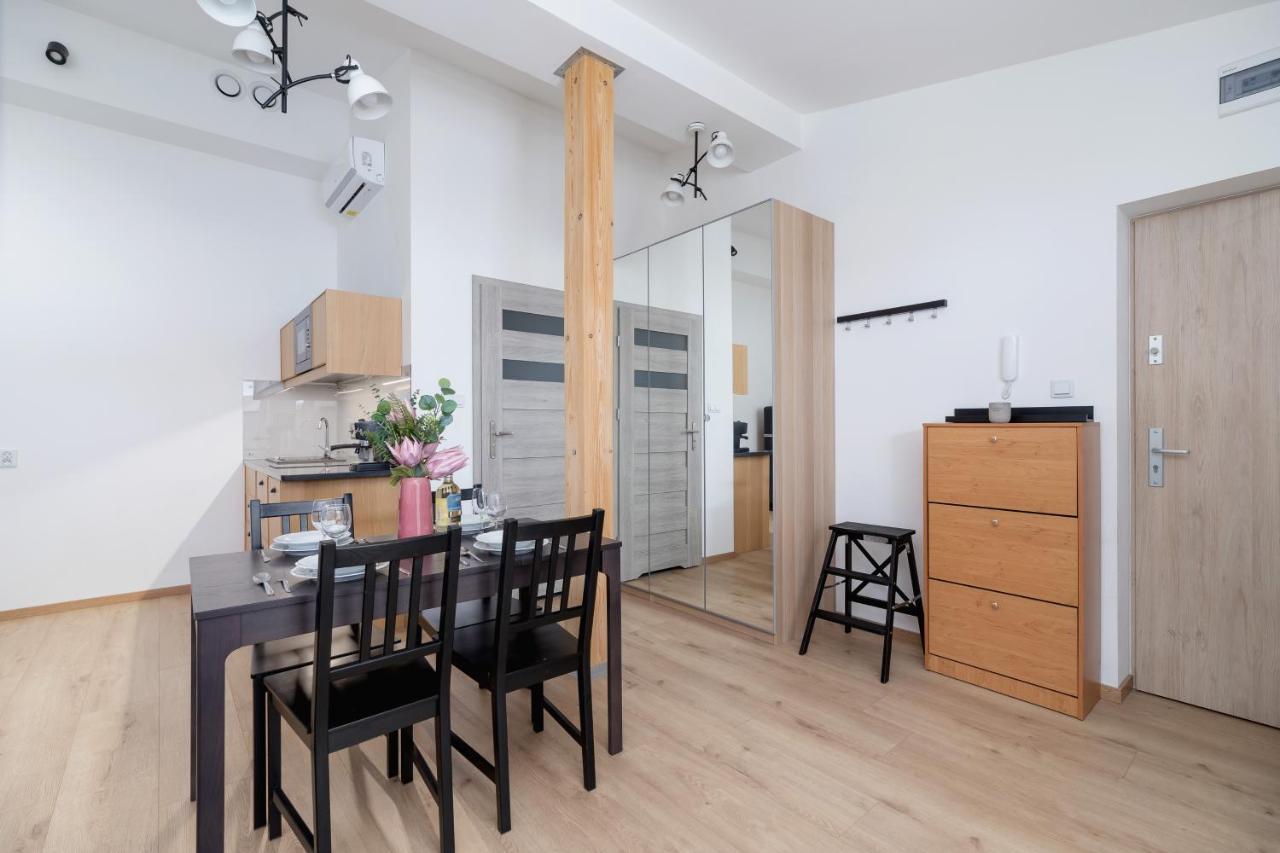 Kazimierz Apartments Near Wawel Royal Castle By Renters Краків Екстер'єр фото